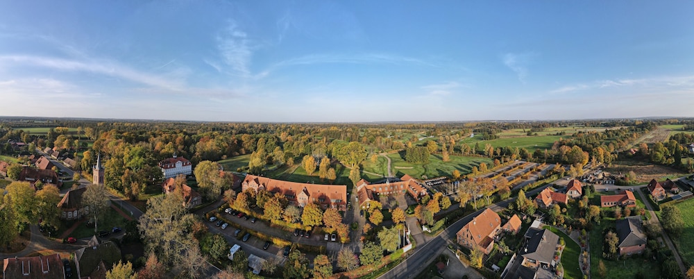 Schloss Luedersburg 41/50