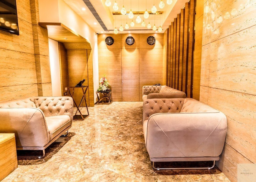 Peninsula Redpine Mumbai 44/58