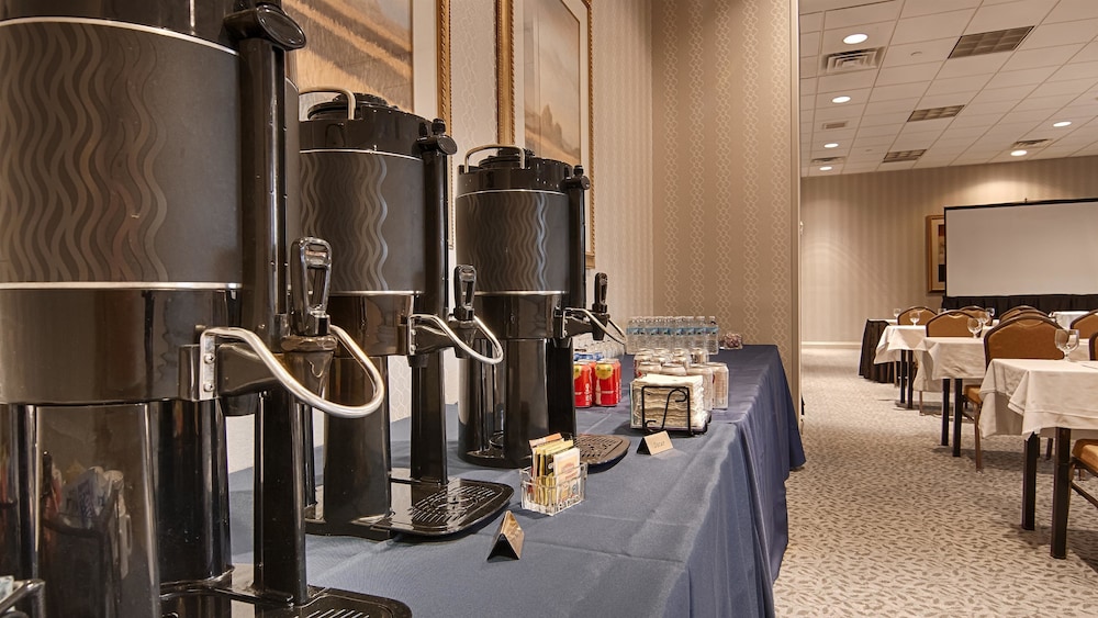 Doubletree By Hilton Detroit Novi 29/74