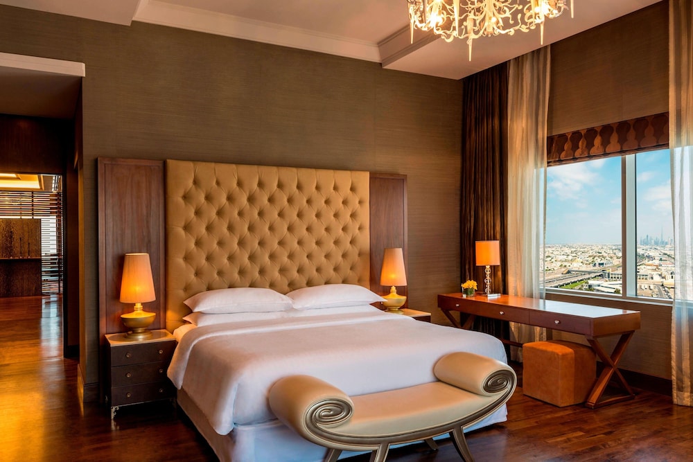 Sheraton Mall of the Emirates Hotel, Dubai 14/46