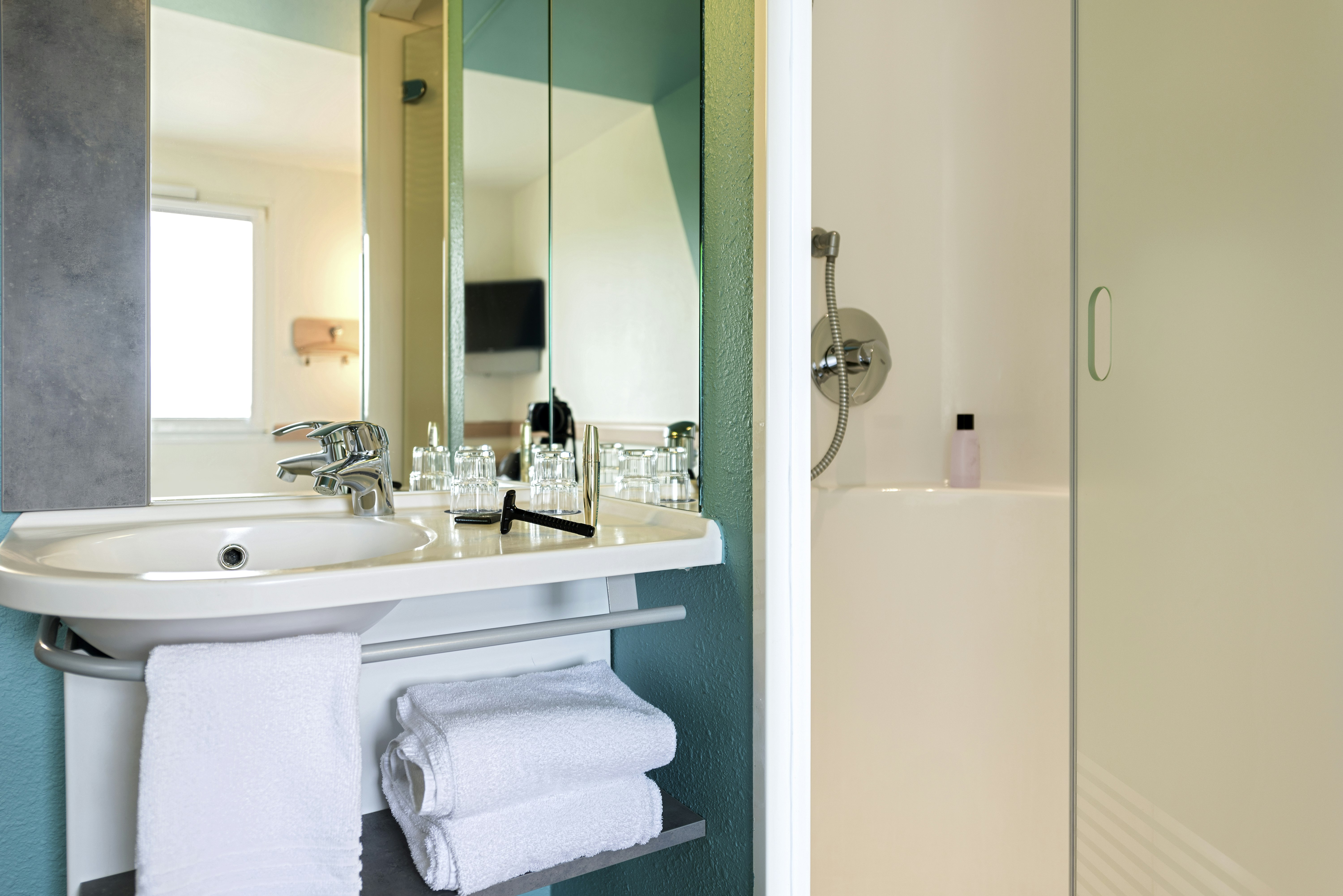 B&B HOTEL Regensburg Ost 12/13