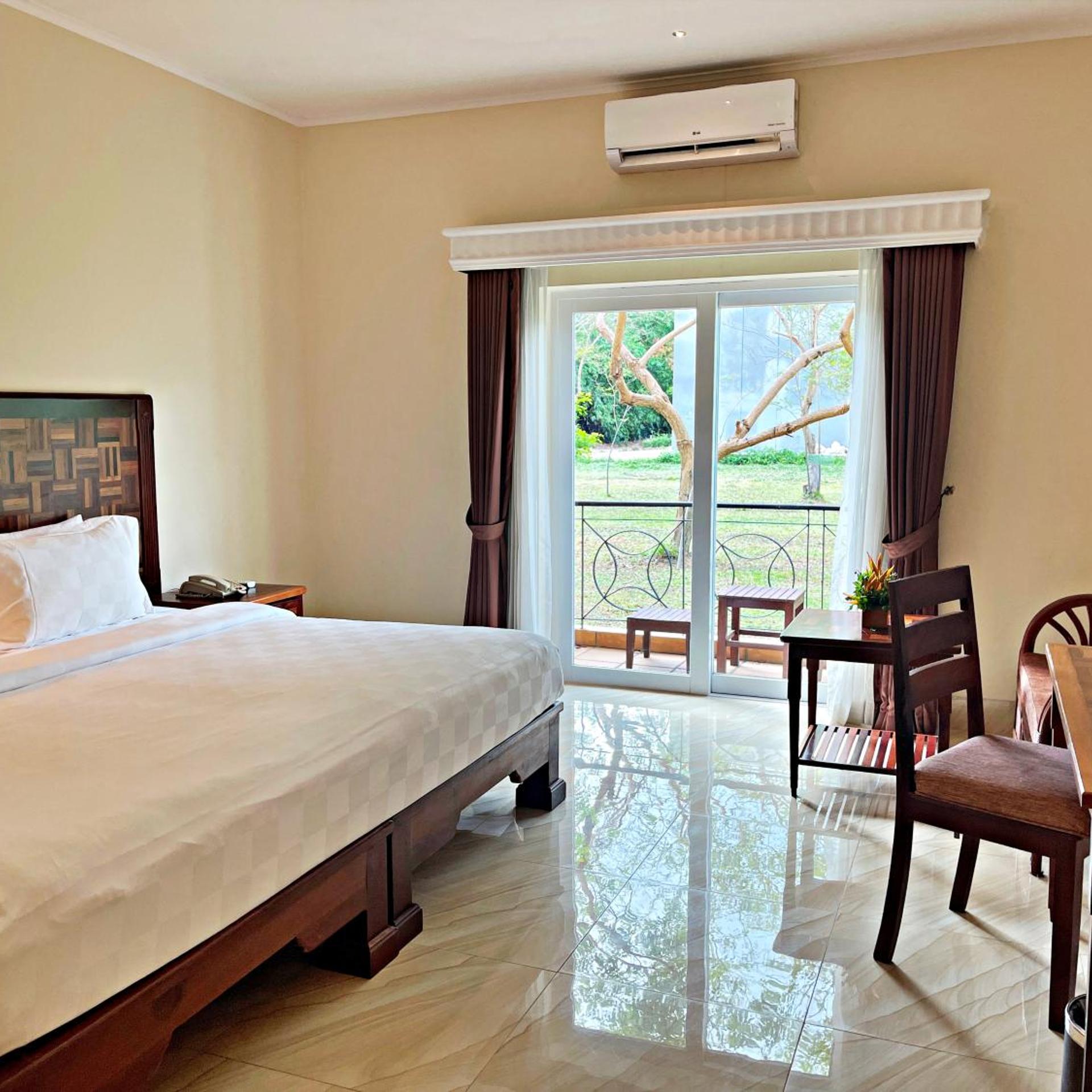 غرفة بسرير كينج بإطلالة على الحديقة، Sokha Palace Siem Reap Hotel 4/10