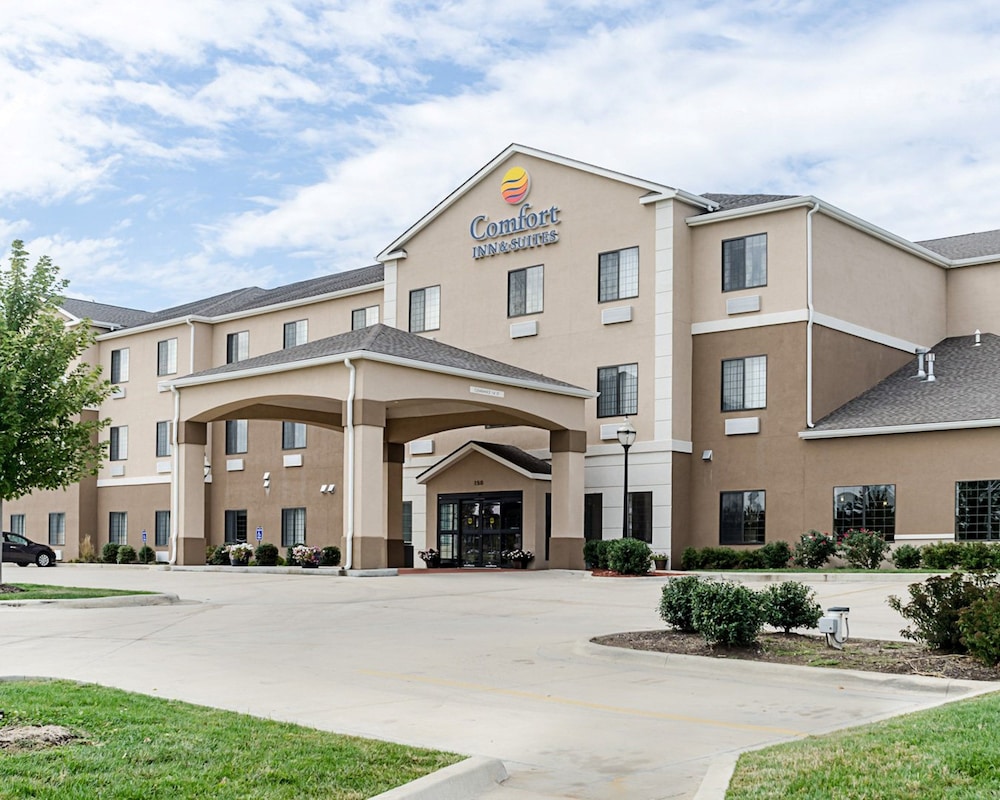Comfort Inn & Suites Lawrence - University Area 3/49