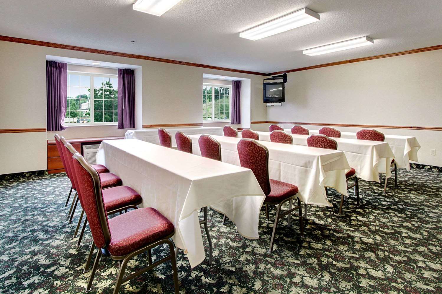 Microtel Inn And Suites Bridgeport 4/6