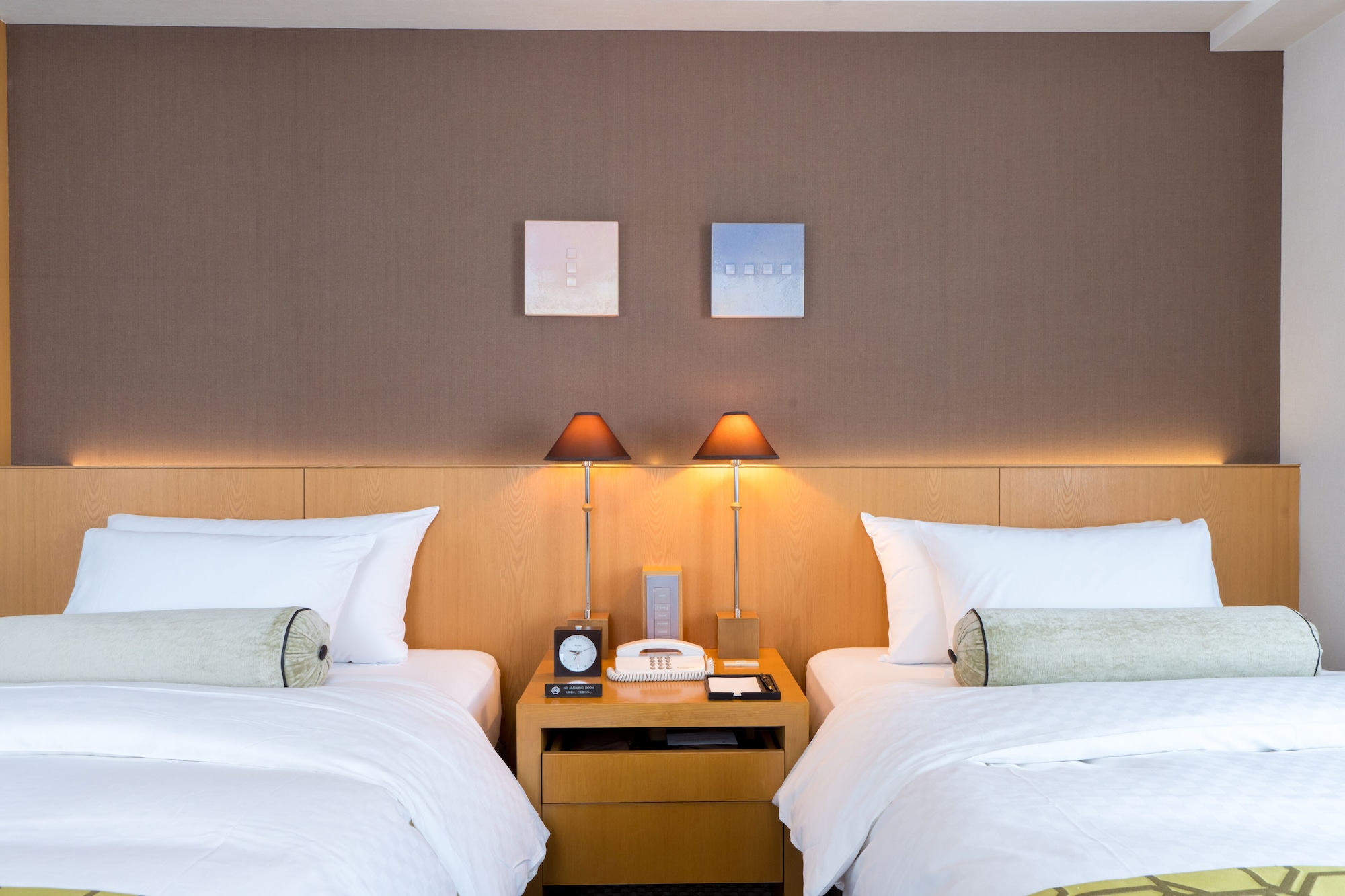 SEMI ROOM, DELUXE, 2 SEMI DOUBLE BEDS