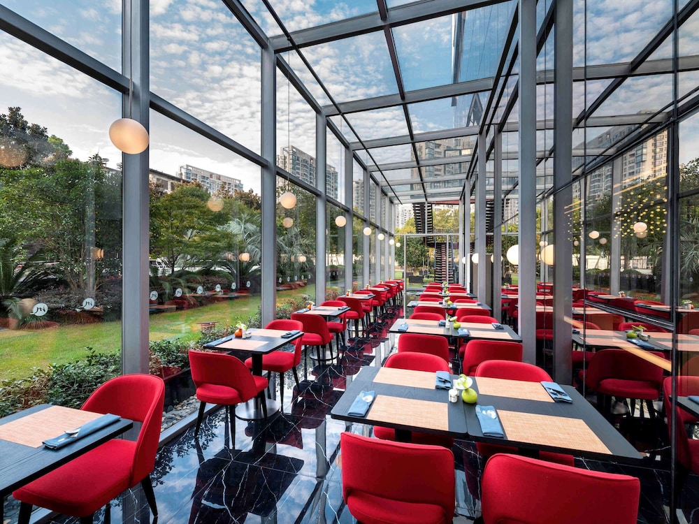 Grand Mercure Shanghai Century Park Hotel 46/54
