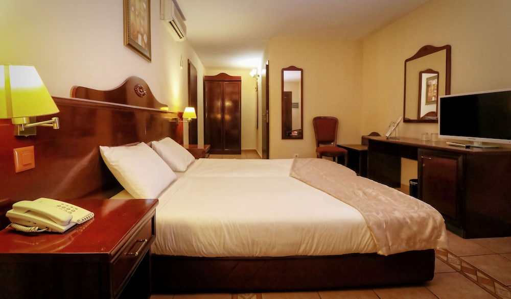 Ocean Bay Hotel and Resort 14/56