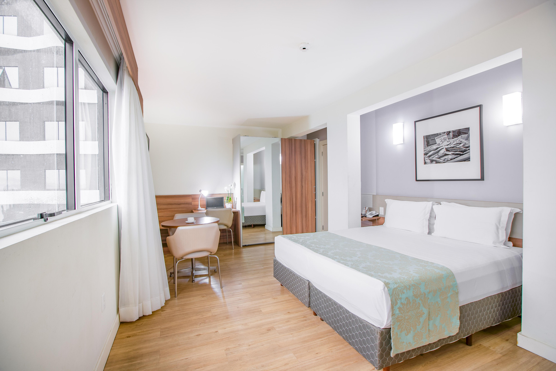 Master, Suite