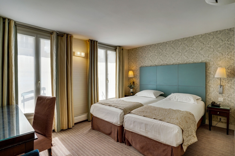 Hotel Passy Eiffel 9/67