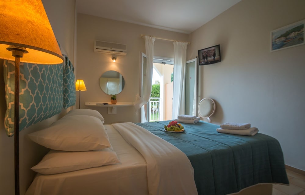 Coral Beach Hotel 8/21