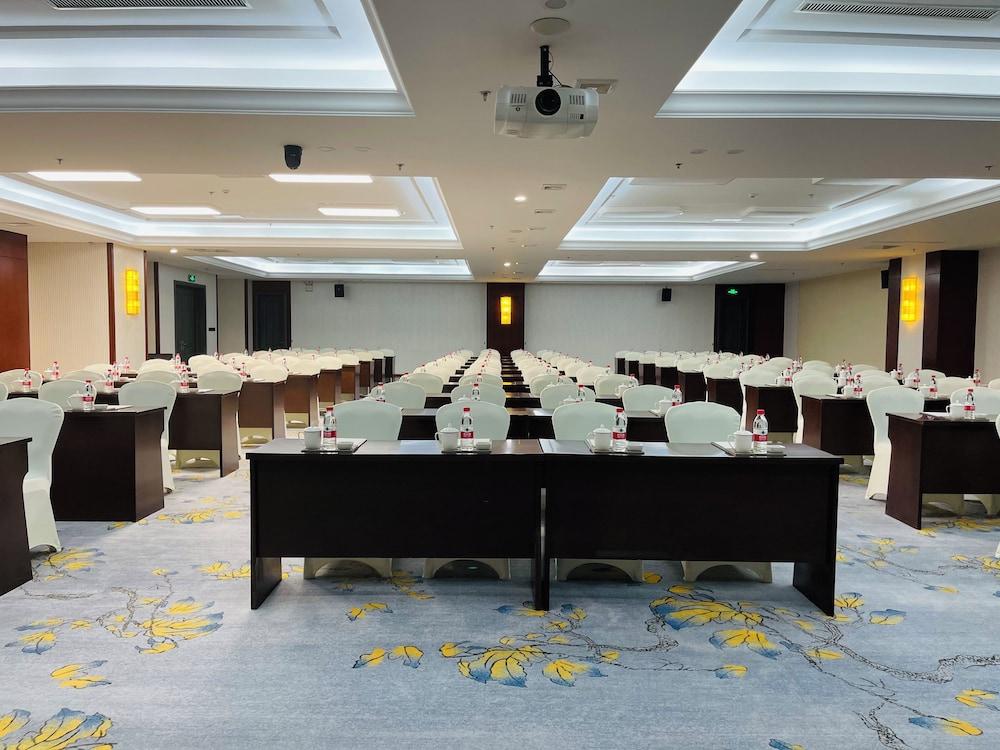 Yangzhou Pearl International Hotel 40/44