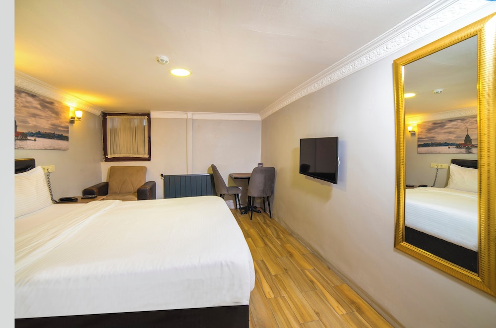 Zendy Suite Hotel 38/88