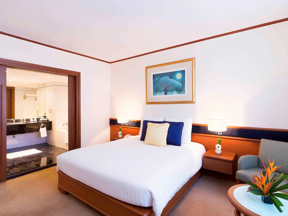 Novotel Bangkok Bangna 12/74
