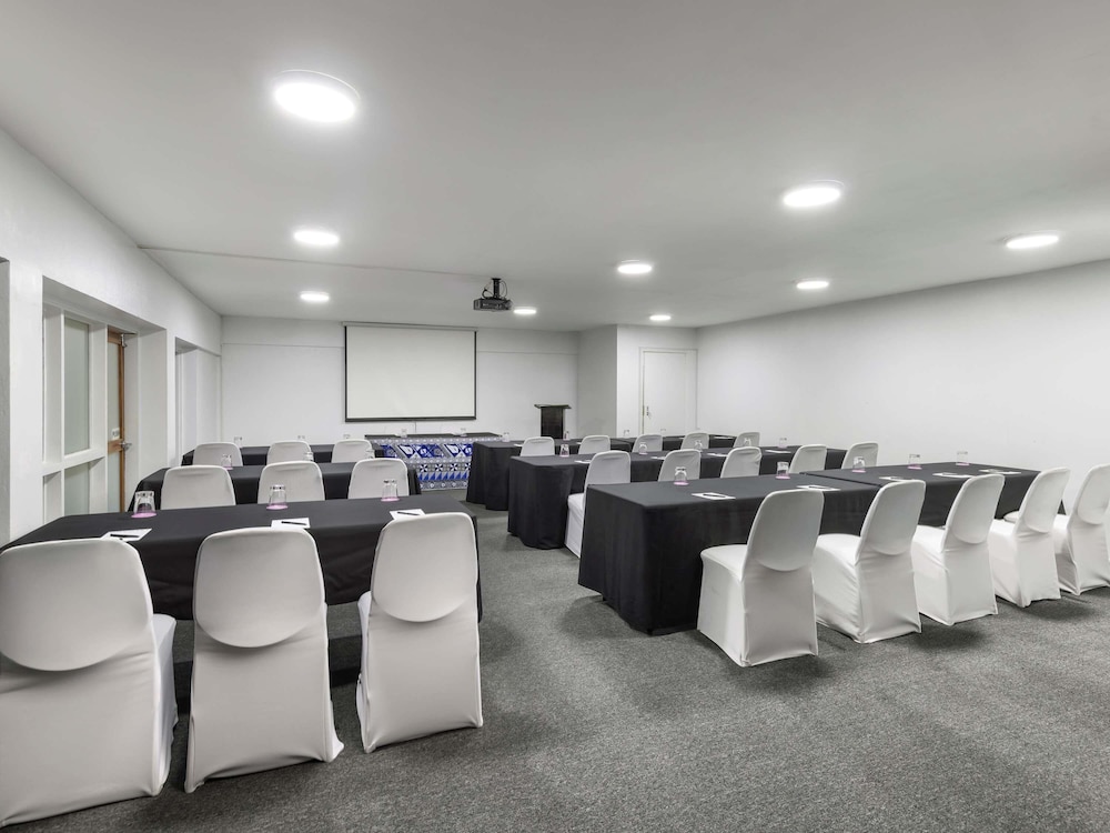 Novotel Nadi 60/73
