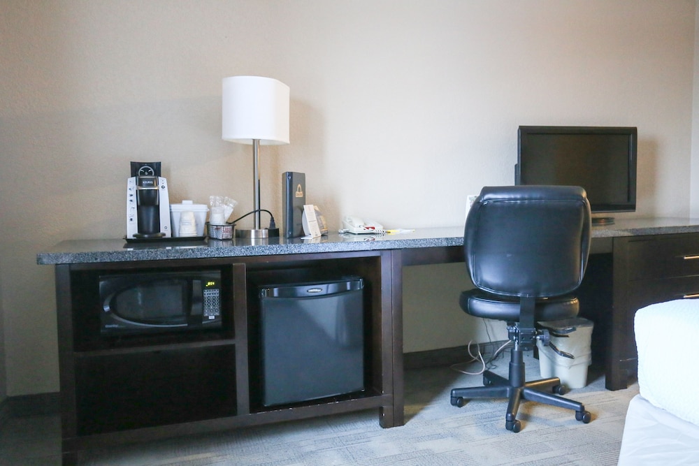 Days Inn Calgary Airport 38/43