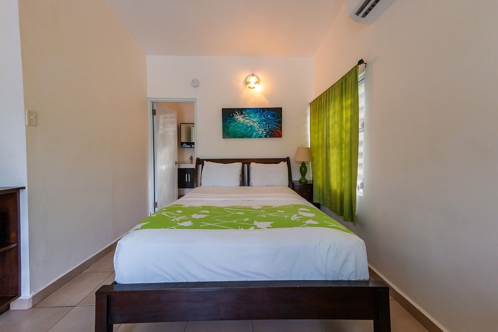 Casa Verde Hotel 9/50