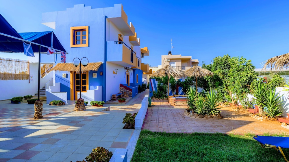 Eltina Apartments 27/36