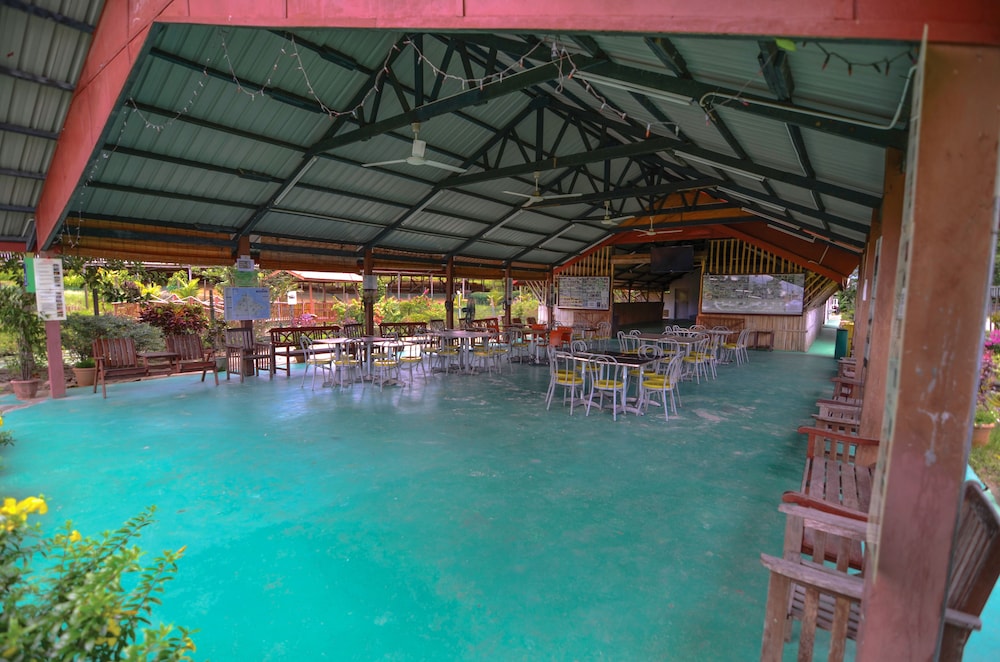 Sabah Tea Garden 17/70