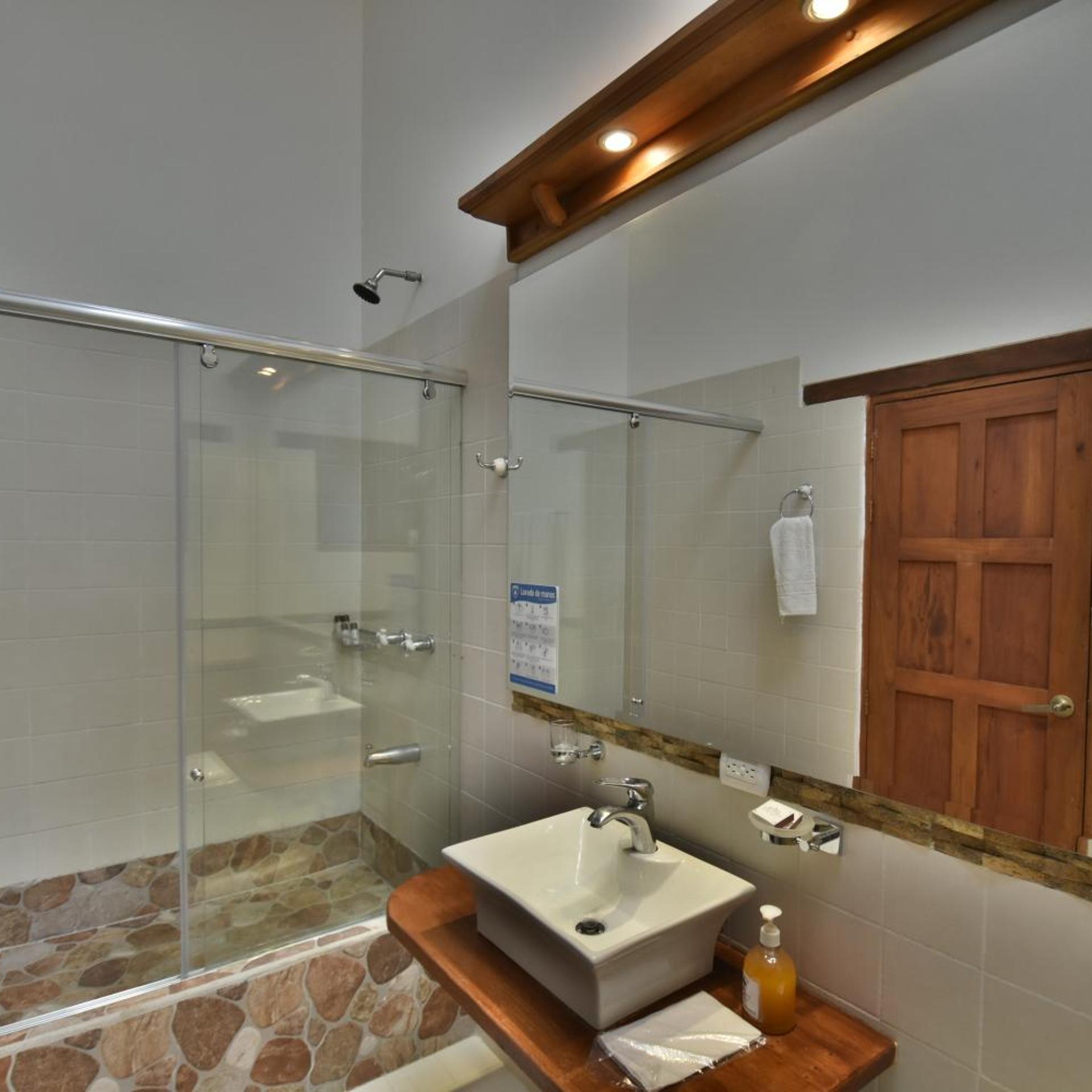 Hotel Jardines De La Villa 28/29