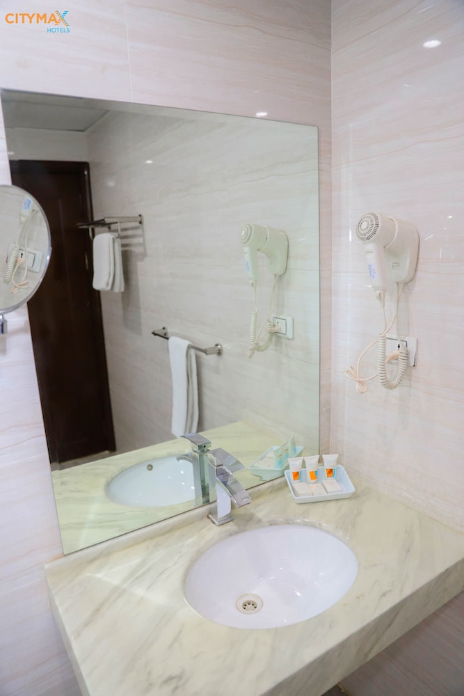 Aswan Plaza Corniche 53/55