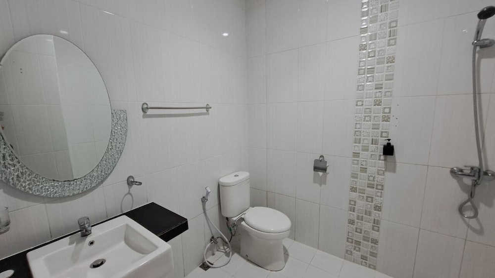 Permata Hijau Hotel 48/50