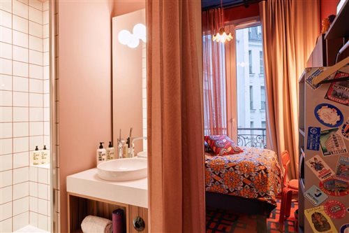 غرفة اقتصادية بسرير مزدوج أو سريرين منفصلين، 25hours Hotel Paris Terminus Nord 2/2