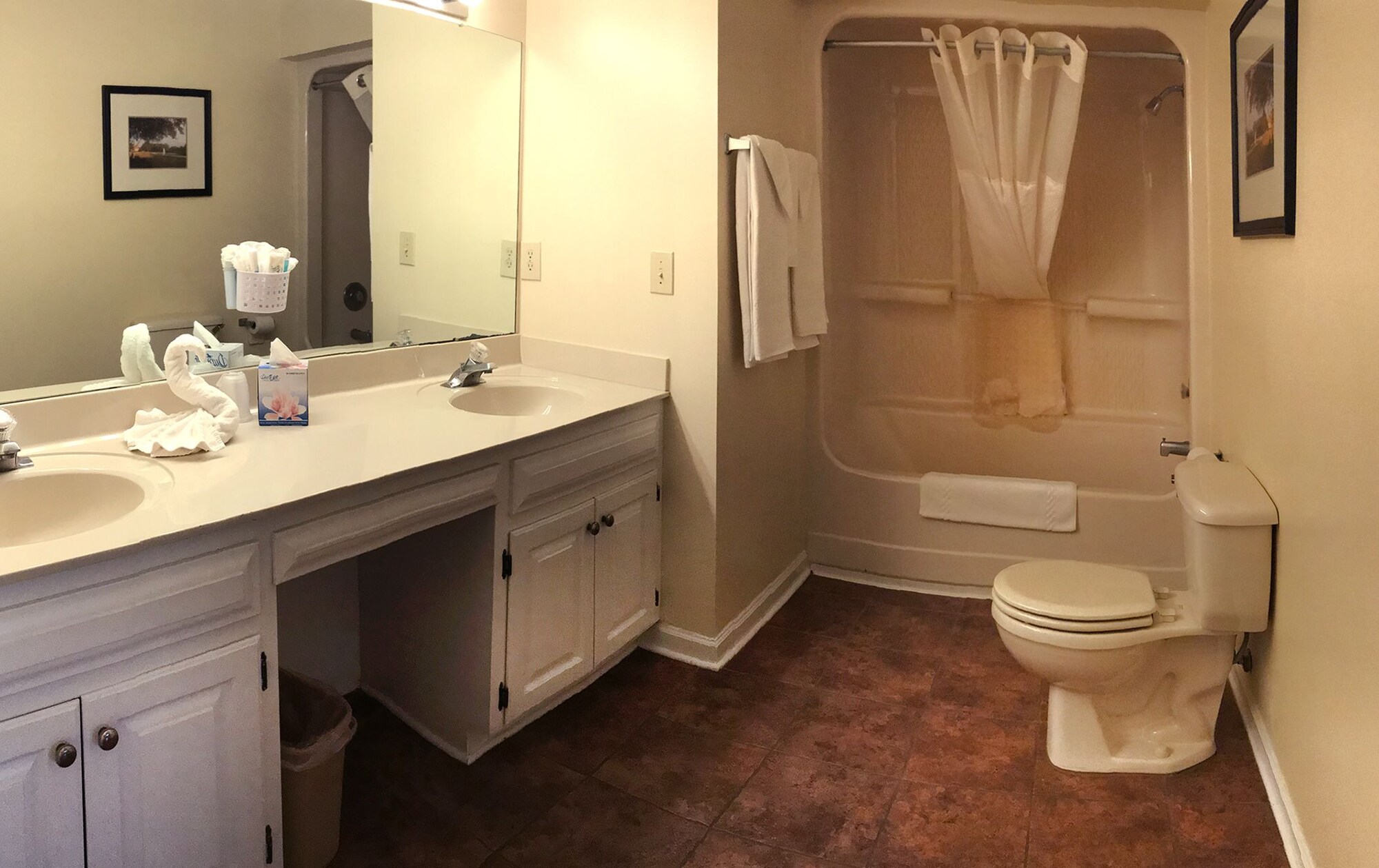 Deluxe, Suite, King Bed, Beau Rivage Golf Resort 3/4