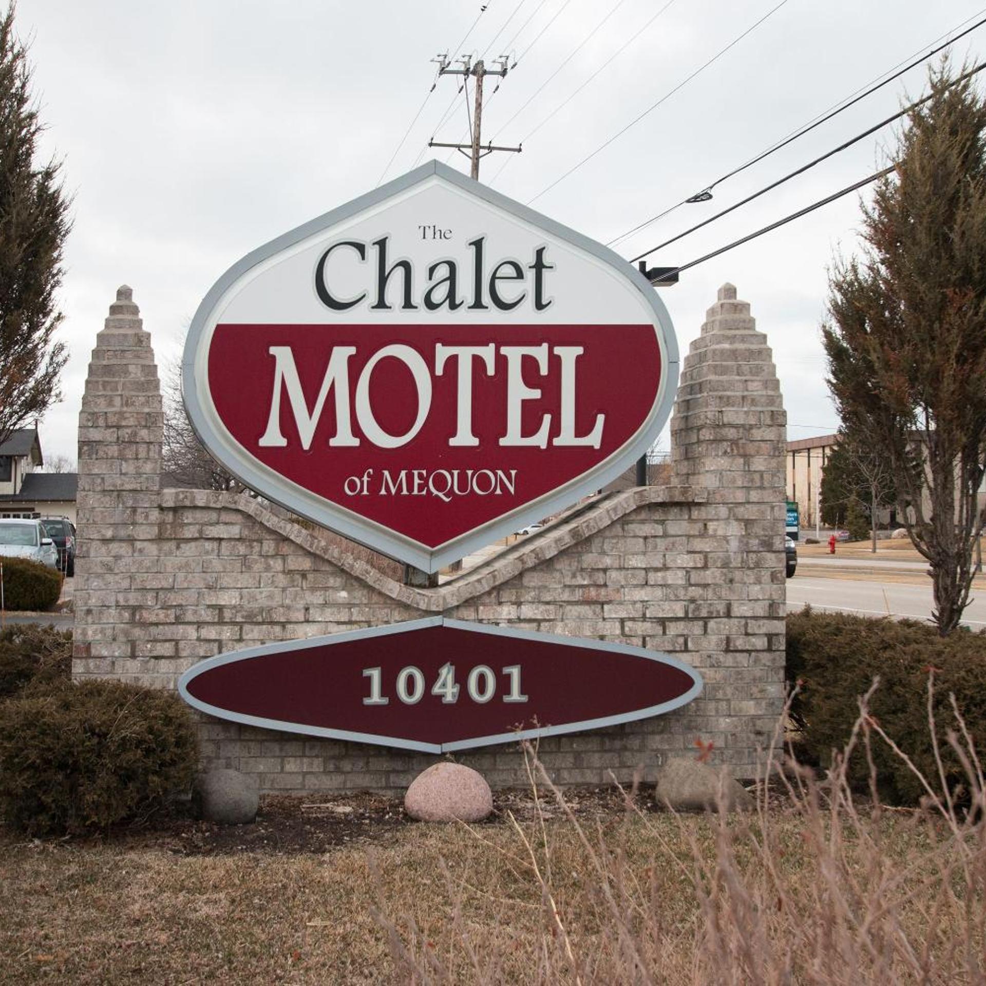 Chalet Motel Mequon 5/36