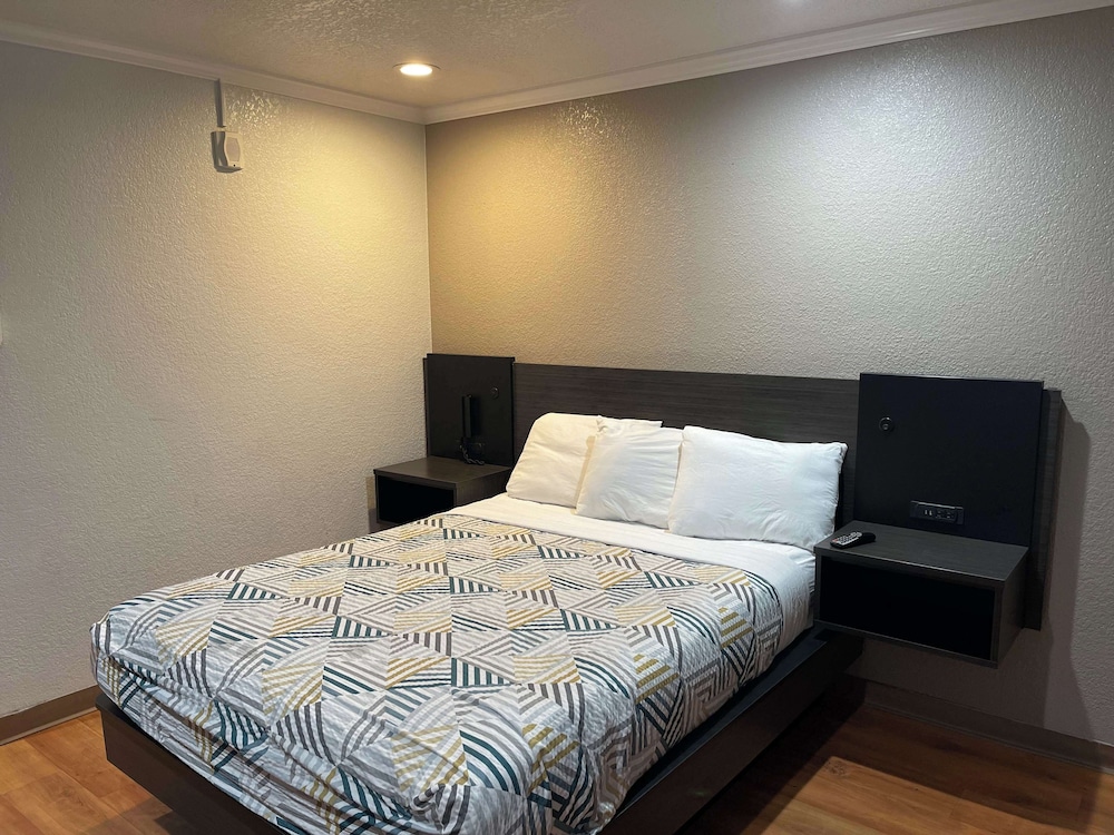 Motel6 Sacramento, CA - Downtown 26/60