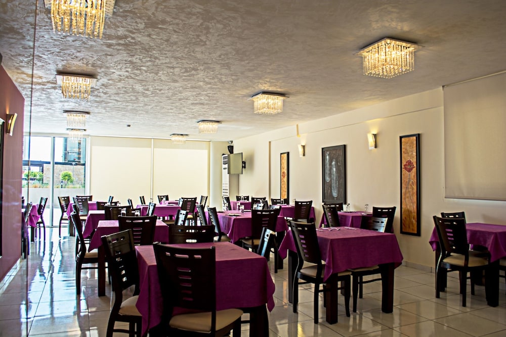 Al Murjan Palace Hotel, Jounieh 64/77