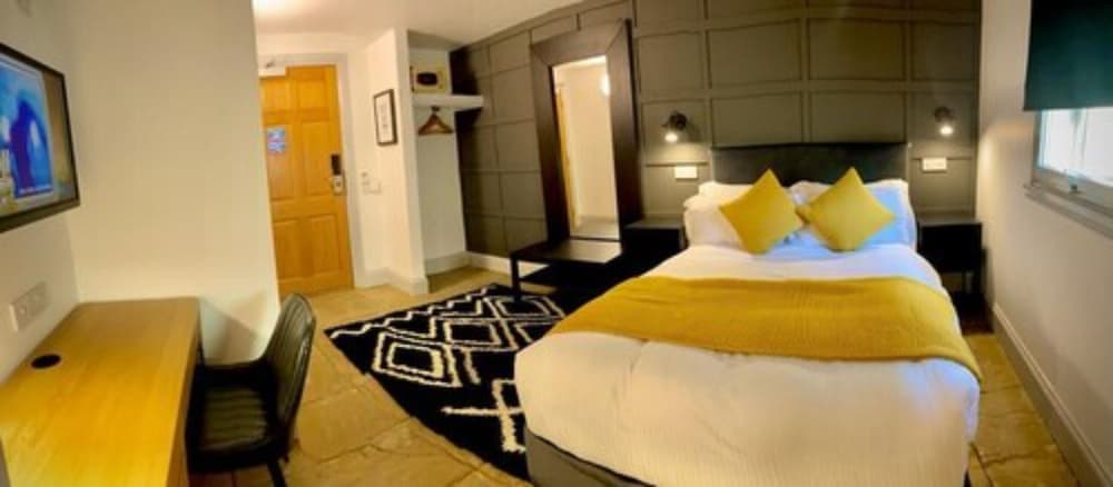 Siberia Bar and Hotel 6/31