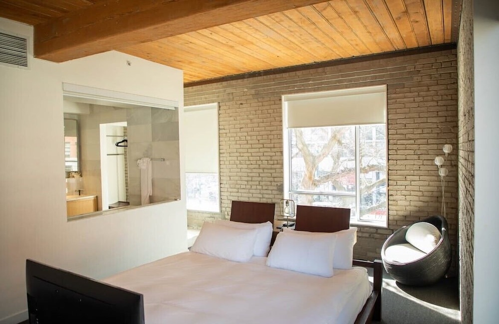 Hotel Ocho 54/54