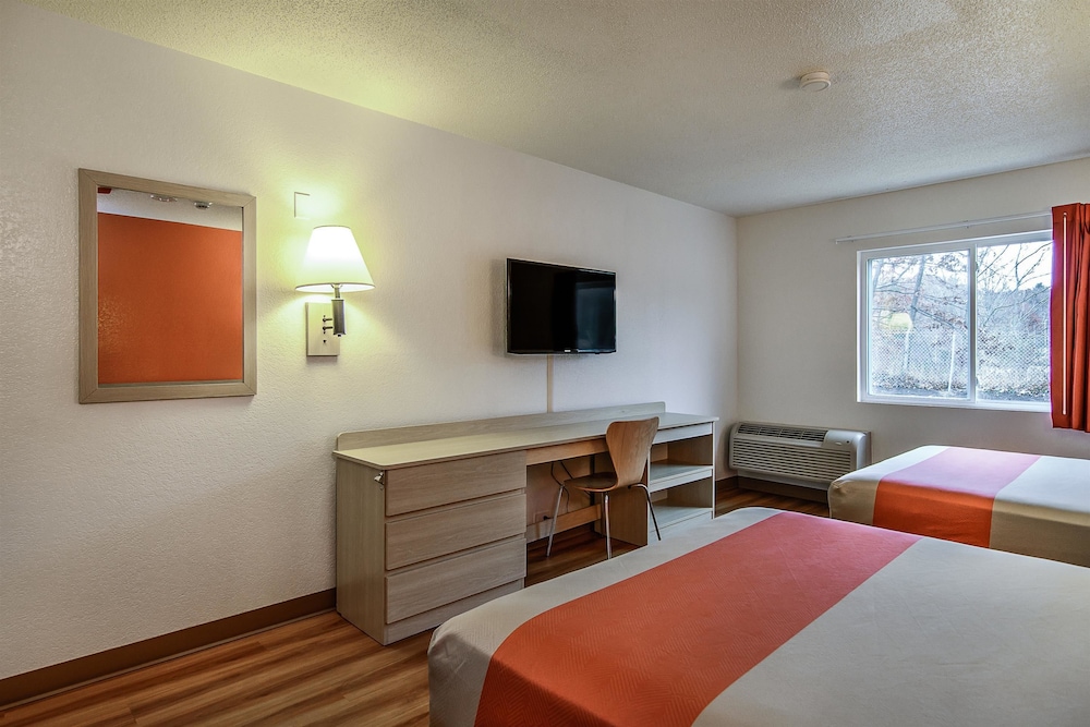 Motel6 Framingham, MA - Boston West 38/58