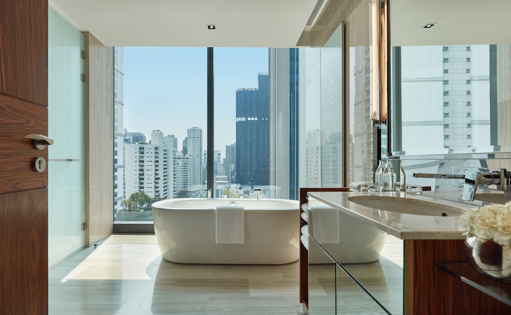 Hyatt Regency Bangkok Sukhumvit 27/76
