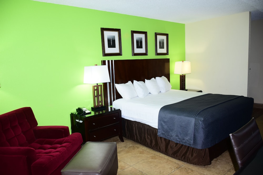 Econo Lodge 9/37
