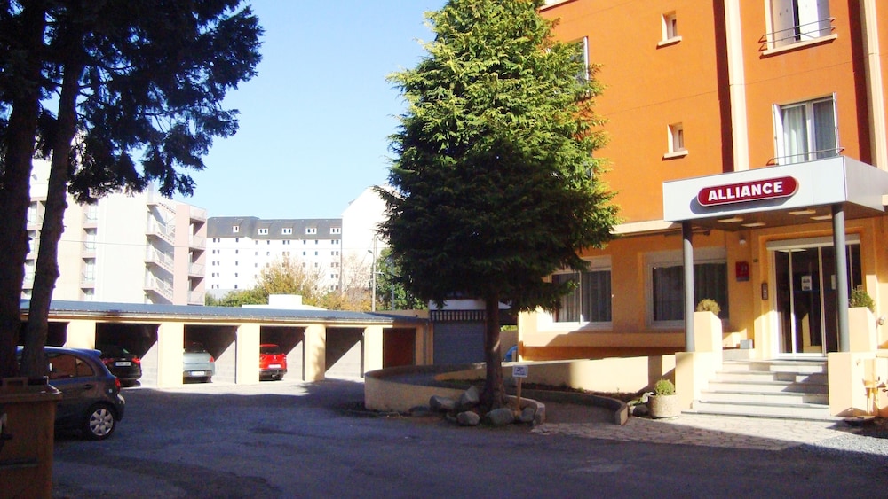 HOTEL ALLIANCE LOURDES 51/63