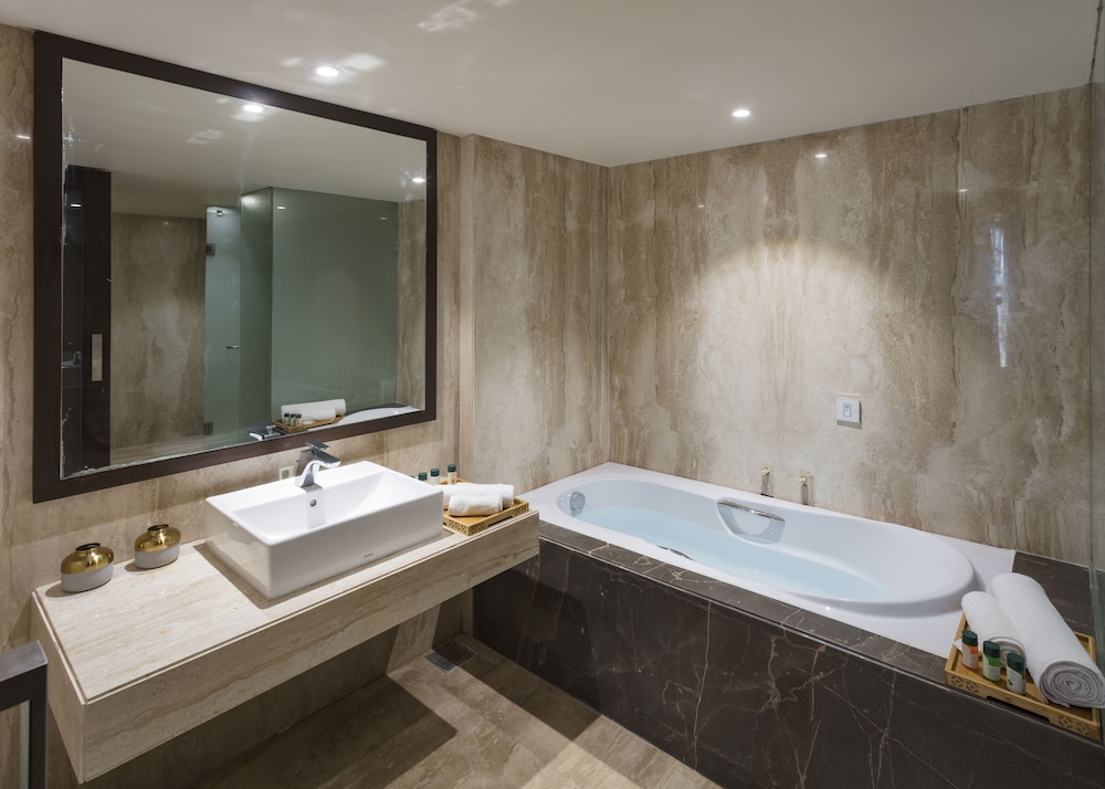 Hotel Binori 30/30
