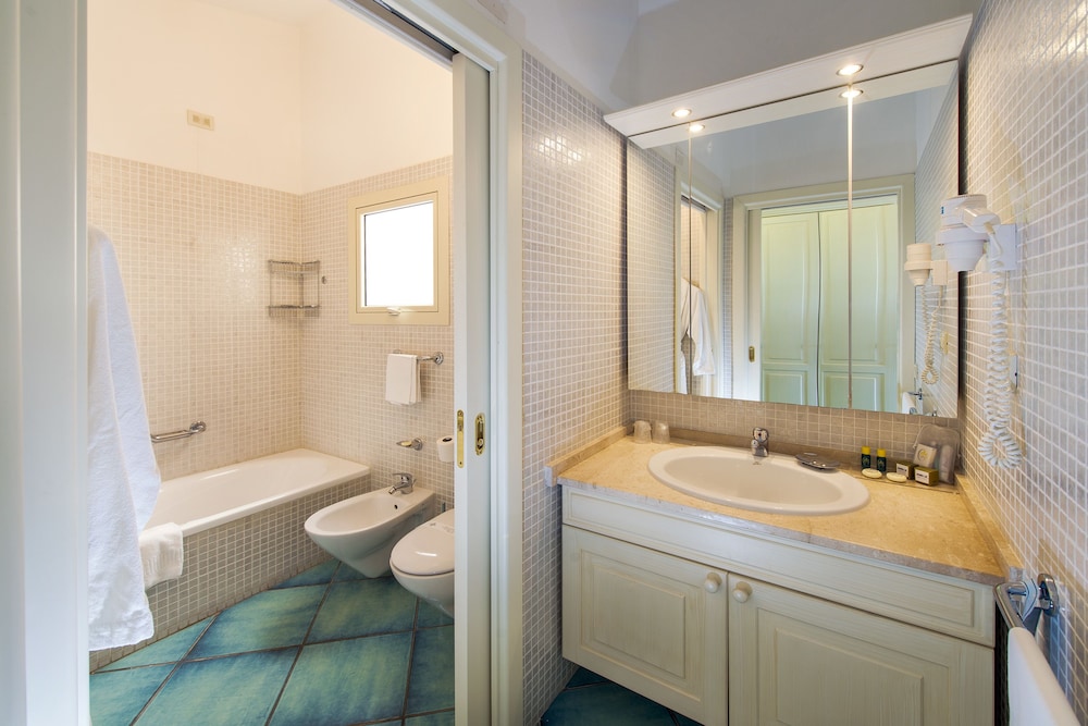Hotel Santa Gilla 28/66