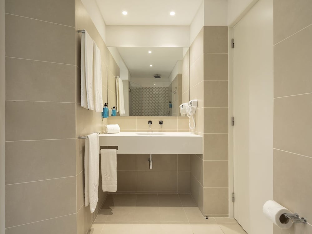 Lisbon Serviced Apartments Santos 49/50