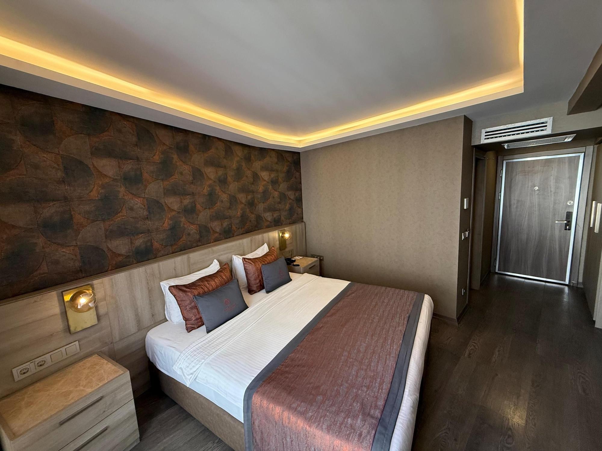 Inner, Standard, Double Bed, with View