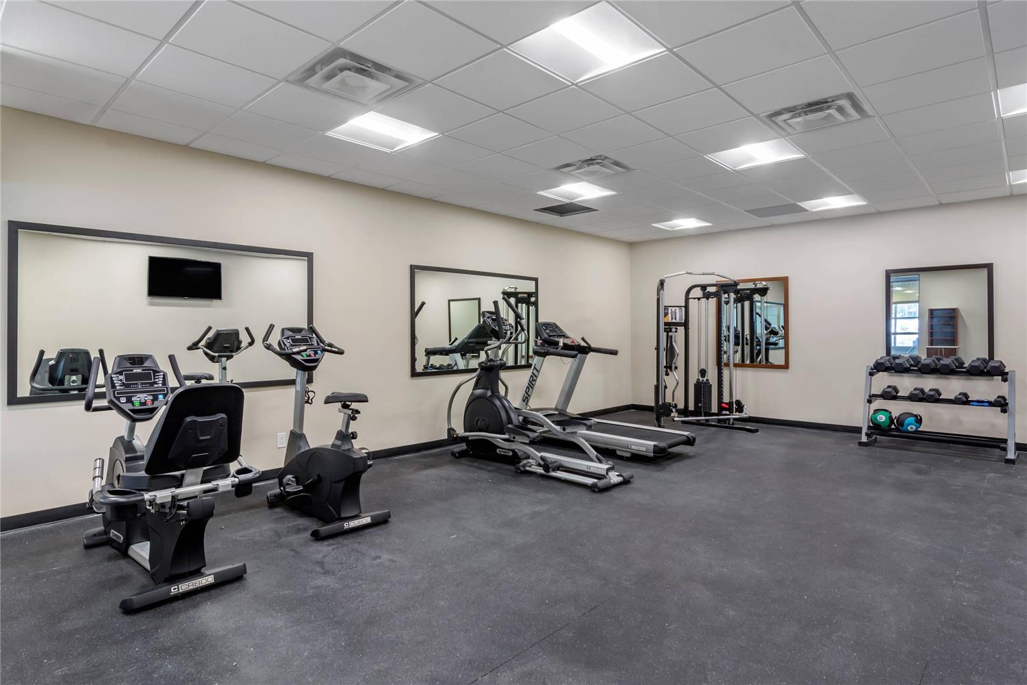 Comfort Inn & Suites Valemount - Highway 5 12/21