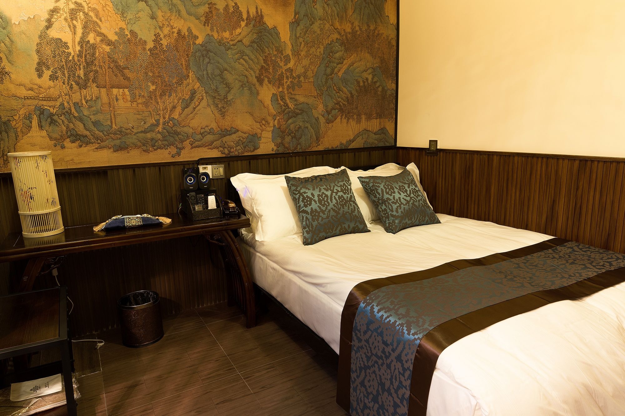 COMFORT, DOUBLE BED