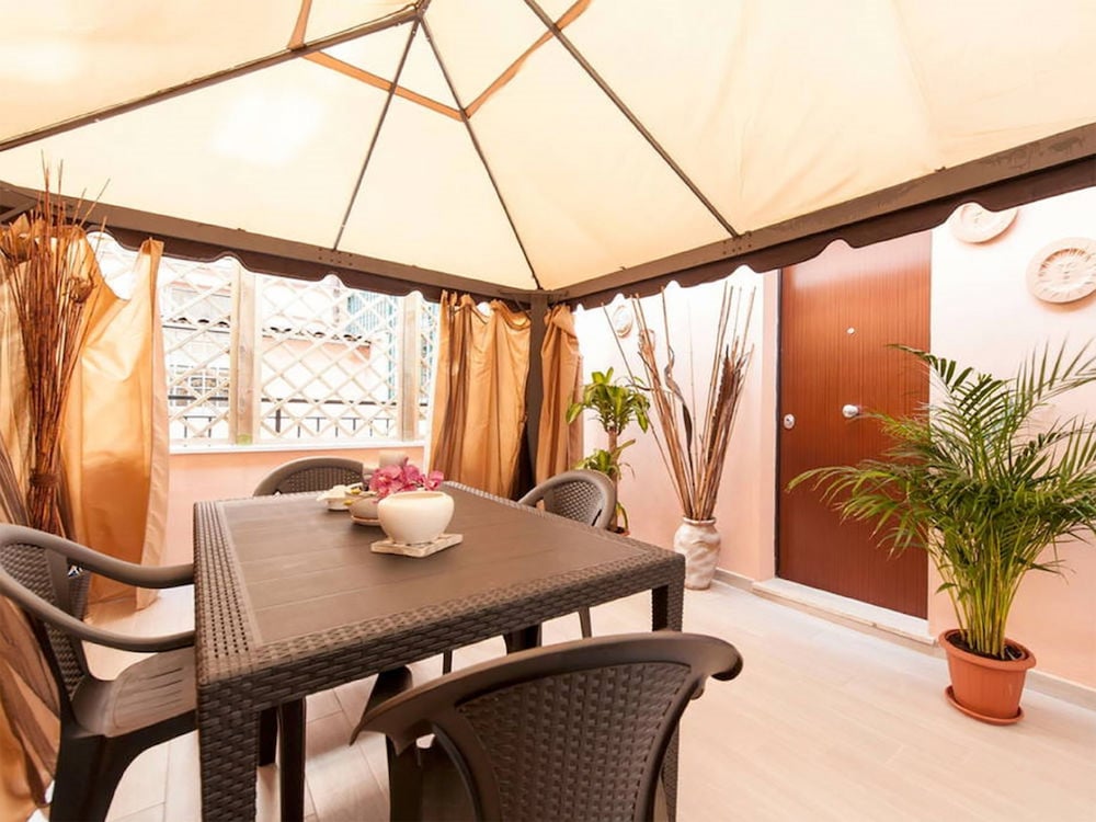 Private Luxury Suite 32/69