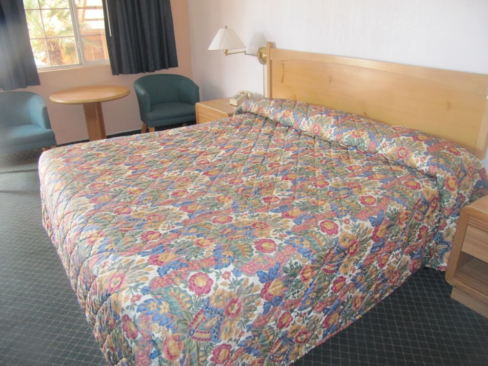 ECONOMY INN BARSTOW 7/57
