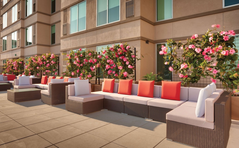 HYATT HOUSE AT ANAHEIM RESORT/CONVENTION CENTER 38/64