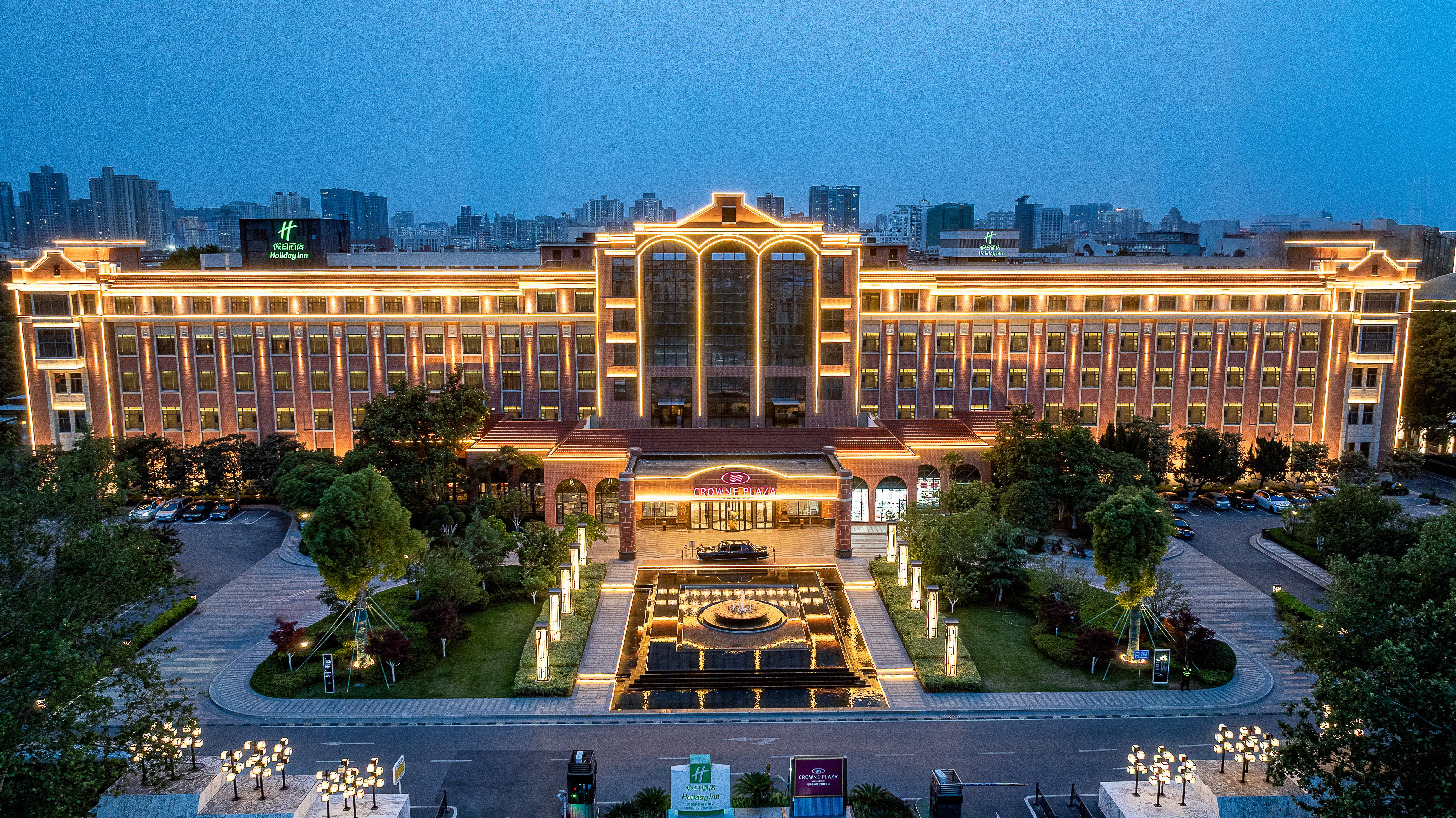CROWNE PLAZA ZHENGZHOU 2/80