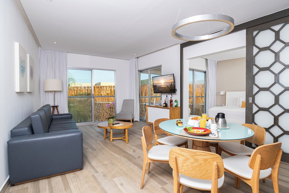 The Fives Beach Hotel - A la Carte All Inclusive 29/50
