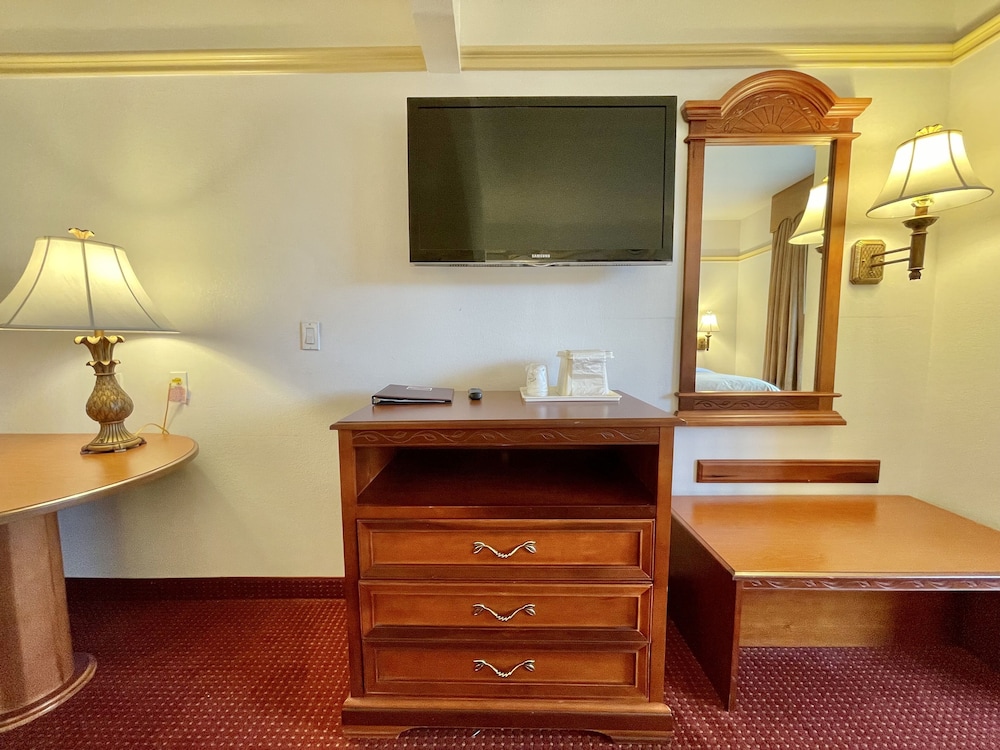 FairBridge Inn & Suites Cleburne 49/62