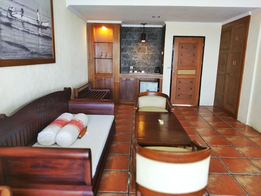 Nugraha Lovina Seaview Resort & Spa 42/69