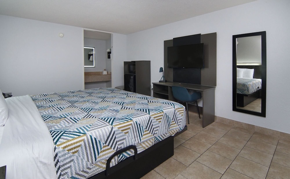 Motel6 Mesquite, TX – Town East 21/42